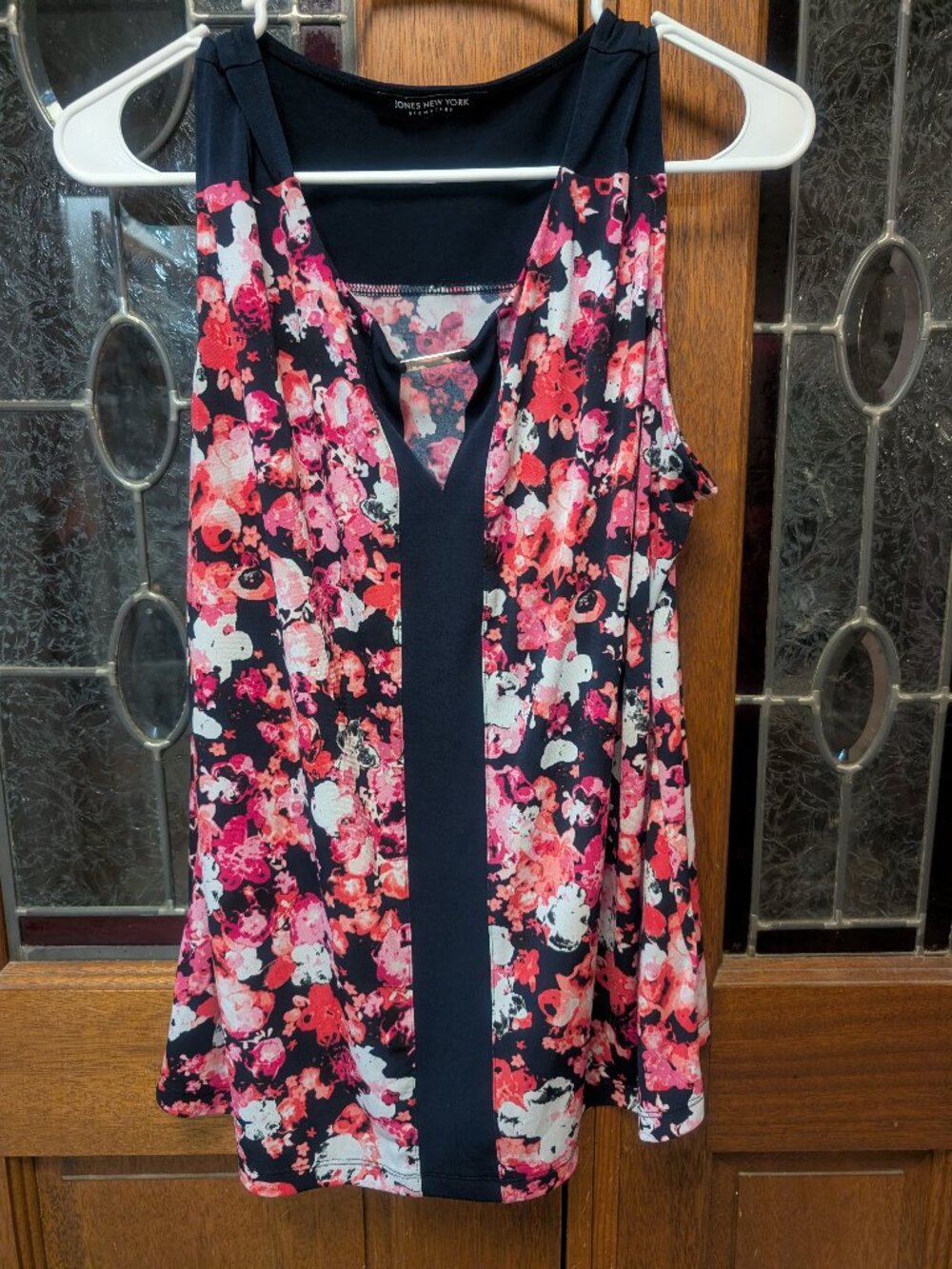 Womens sleeveless top